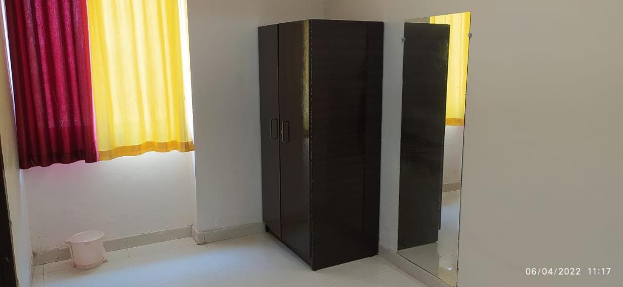 Bhagwan Hotel Gonda Экстерьер фото